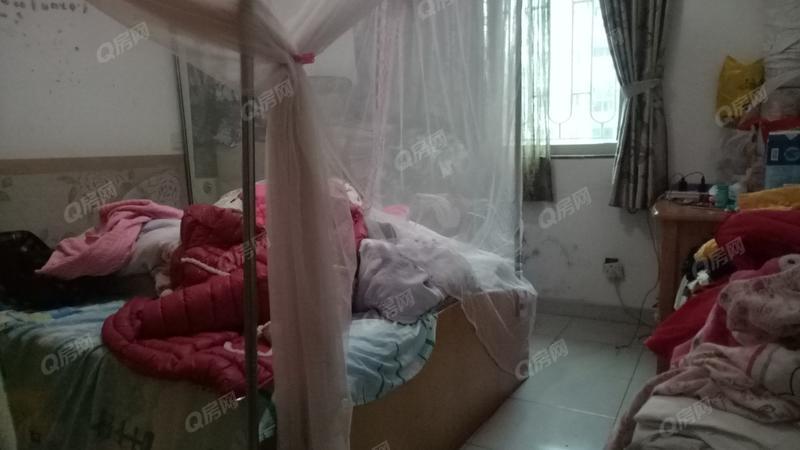 中山华丰花园10区卧室照片_华丰花园10区 2室2厅80m²普通装修