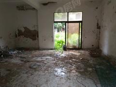 东方花园 3室2厅360m²满五年