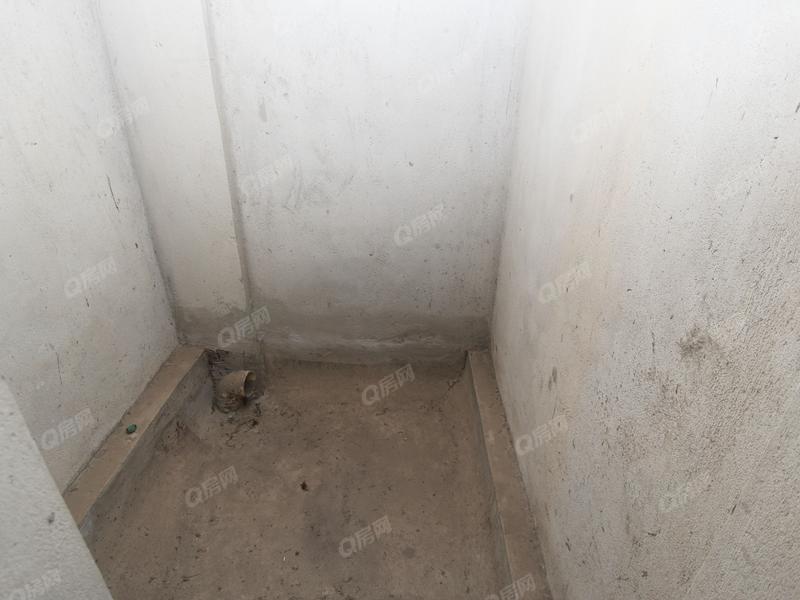 中山东城艺墅卫生间照片_东城艺墅 4室2厅223m²满五年