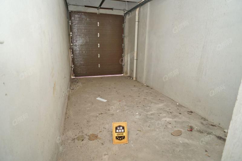 中山东城艺墅其他照片_东城艺墅 全新别墅！别墅！全新别墅毛坯，红本在手！