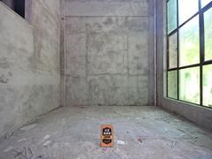 半山翠庭 4室2厅189m²毛坯