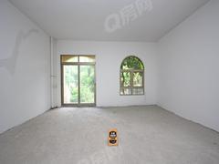 中信凯旋公馆 5室2厅210m²满五年