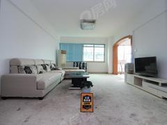 御海湾花园 3室2厅143.7m²满五年