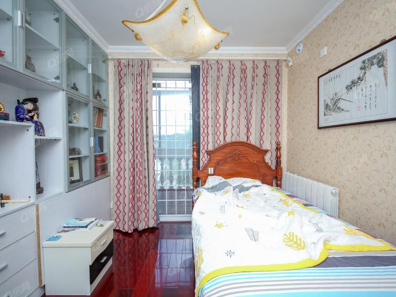 南京锦绣花园卧室照片_锦绣花园 小区环境优美，绿化高，交通便利，楼层佳