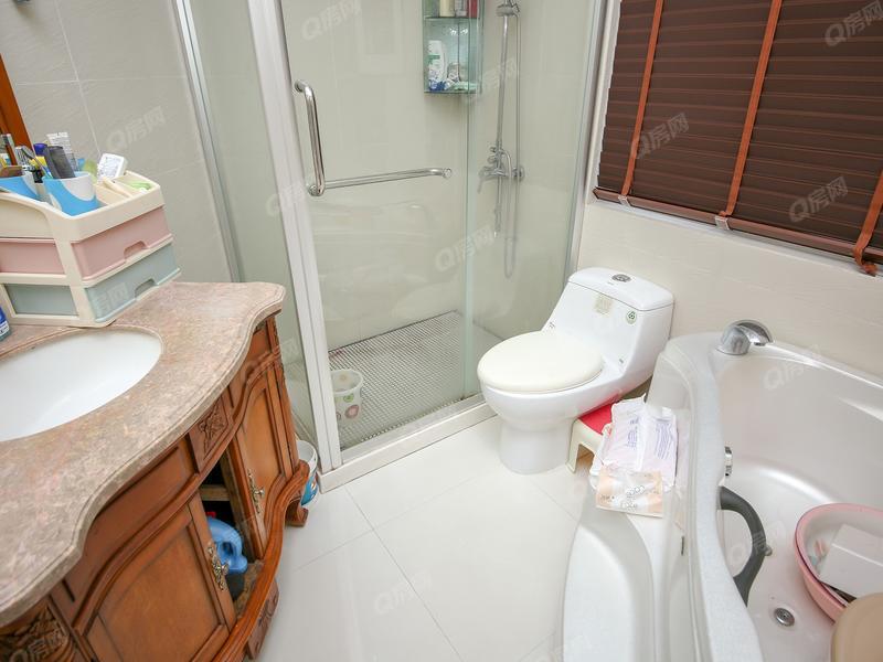 南京锦绣花园卫生间照片_锦绣花园 小区环境优美，绿化高，交通便利，楼层佳