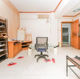 凤凰住宅 4室2厅77.37m²满五年