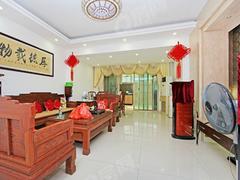 碧堤湾畔 4室2厅135m²整租