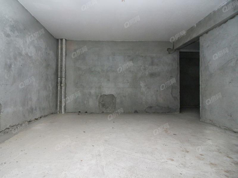 中山海伦印象卧室照片_海伦印象 购房佣金5000叠墅2楼毛坯朝南6房看房方便可谈价