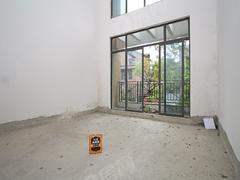 保利林语 5室3厅264.8m²毛坯
