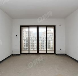 东峻华庭 3室2厅152m²满五唯一