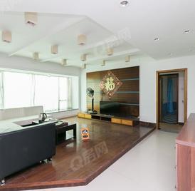 龙洲湾花园 3室2厅132.51m²整租