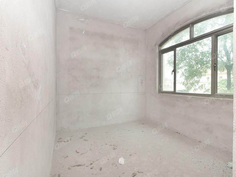 中山锦绣阳光十期锦绣名居卧室照片_锦绣阳光十期锦绣名居 别墅！全新别墅，看上可谈！