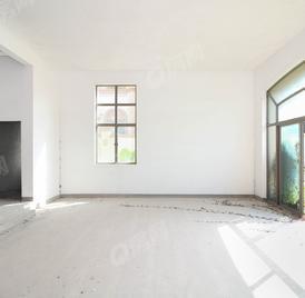 凯茵新城挪威森林 4室2厅359m²毛坯