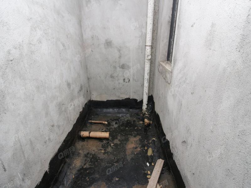 中山海伦印象卫生间照片_海伦印象 购房佣金5000叠墅2楼毛坯朝南6房看房方便可谈价