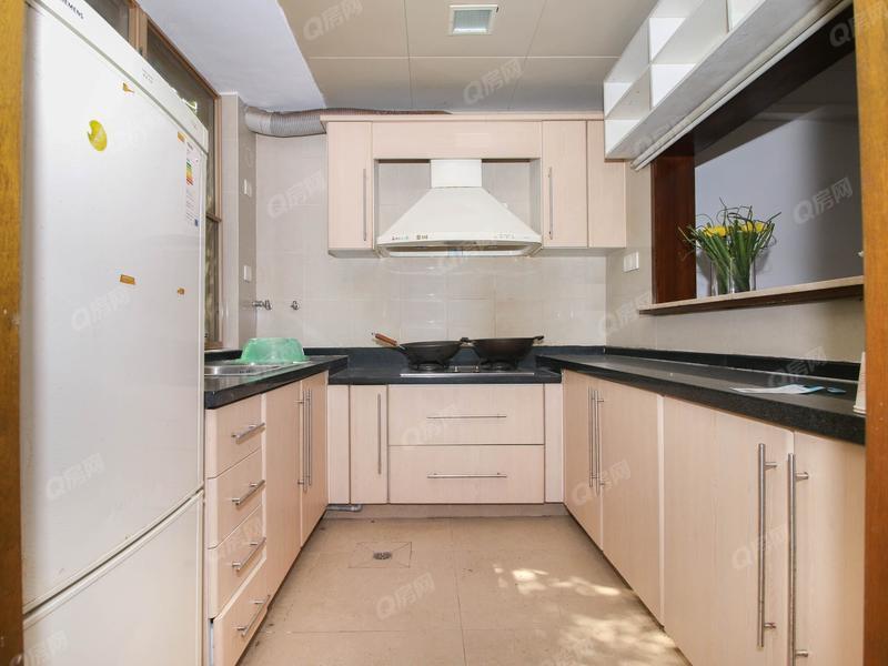 中山凯茵新城瑞士园琉森别墅厨房照片_凯茵新城瑞士园琉森别墅 3室2厅147m²整租