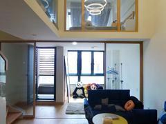 前海枫叶大厦 3室2厅47.55m²整租