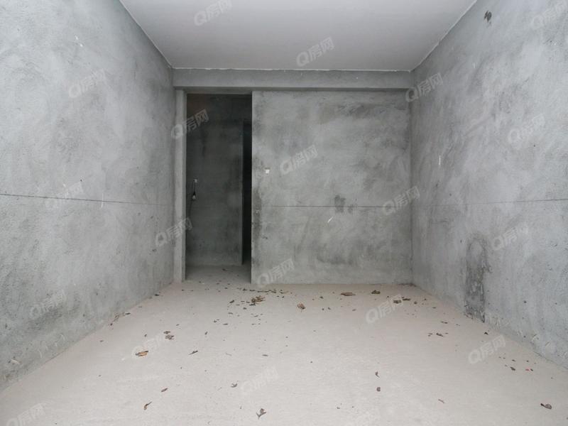 中山海伦印象卧室照片_海伦印象 购房佣金5000叠墅2楼毛坯朝南6房看房方便可谈价