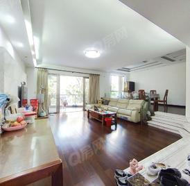 蔚蓝海岸三期 4室2厅188.98m²满五年